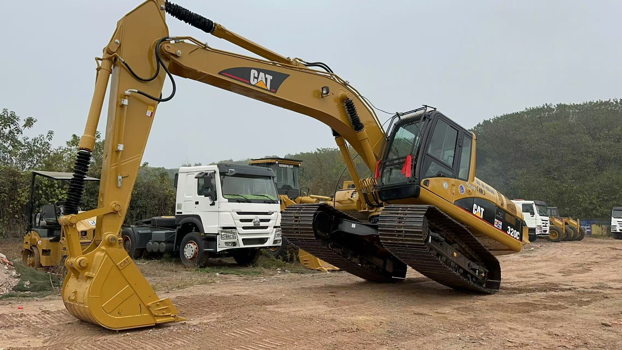 CATERPILLAR 320C - 크롤러 굴삭기 : 사진 1 CATERPILLAR 320C - 크롤러 굴삭기 : 사진 1