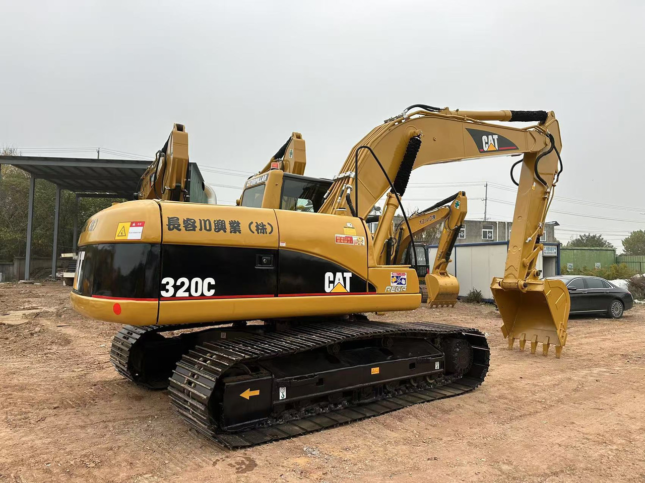 CATERPILLAR 320C - 크롤러 굴삭기 : 사진 3 CATERPILLAR 320C - 크롤러 굴삭기 : 사진 3