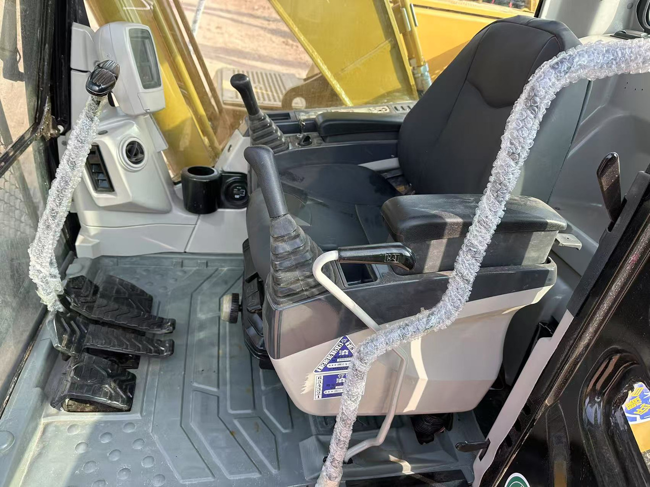 CATERPILLAR 320C - 크롤러 굴삭기 : 사진 5 CATERPILLAR 320C - 크롤러 굴삭기 : 사진 5