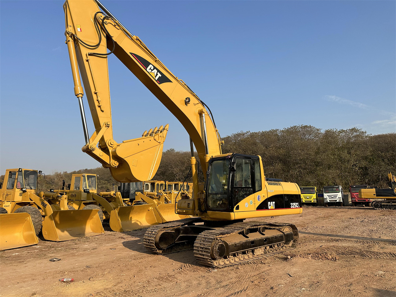 CATERPILLAR 325C - 크롤러 굴삭기 : 사진 2 CATERPILLAR 325C - 크롤러 굴삭기 : 사진 2