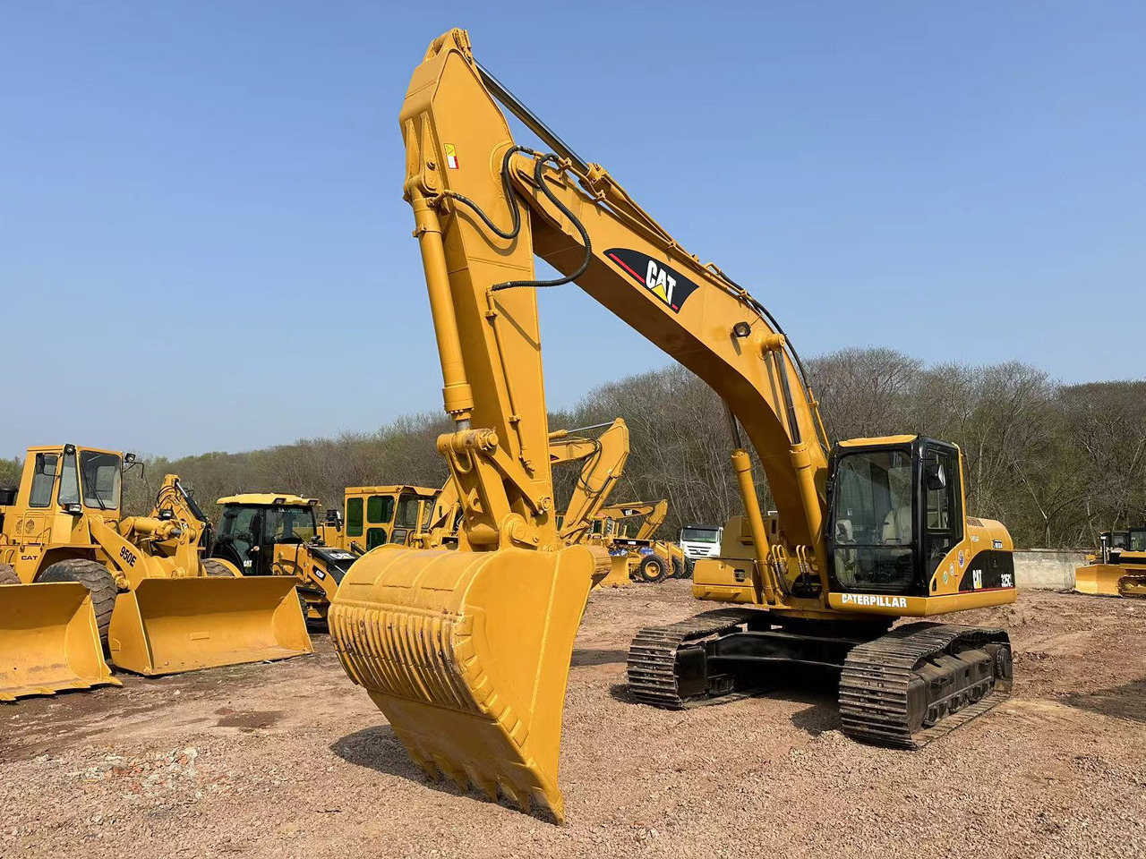 CATERPILLAR 325C - 크롤러 굴삭기 : 사진 2 CATERPILLAR 325C - 크롤러 굴삭기 : 사진 2