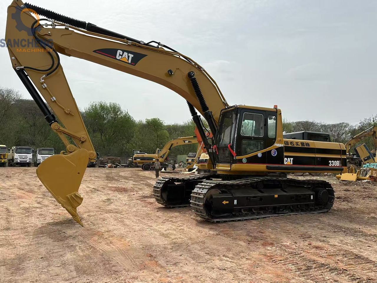 CATERPILLAR 330BL - 굴착기 : 사진 4 CATERPILLAR 330BL - 굴착기 : 사진 4