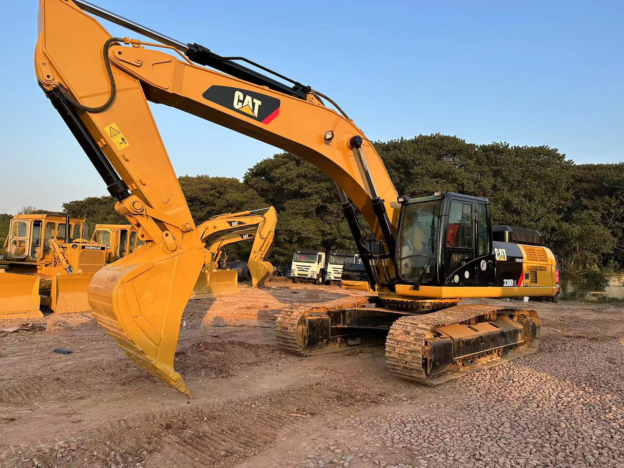 CATERPILLAR 330D - 크롤러 굴삭기 : 사진 2 CATERPILLAR 330D - 크롤러 굴삭기 : 사진 2