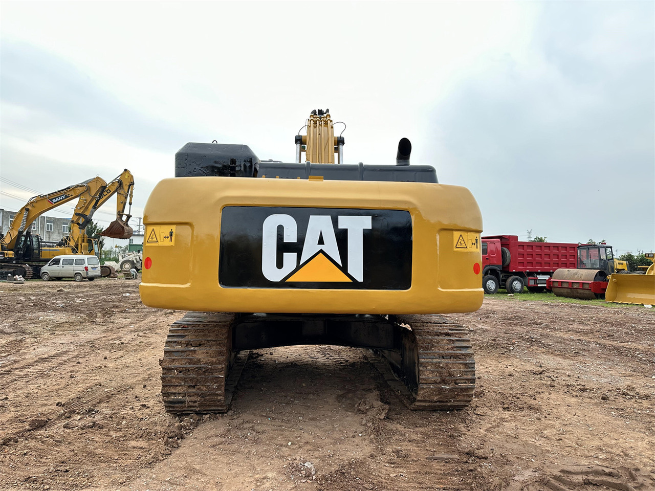 크롤러 굴삭기 CATERPILLAR 330D : 사진 10