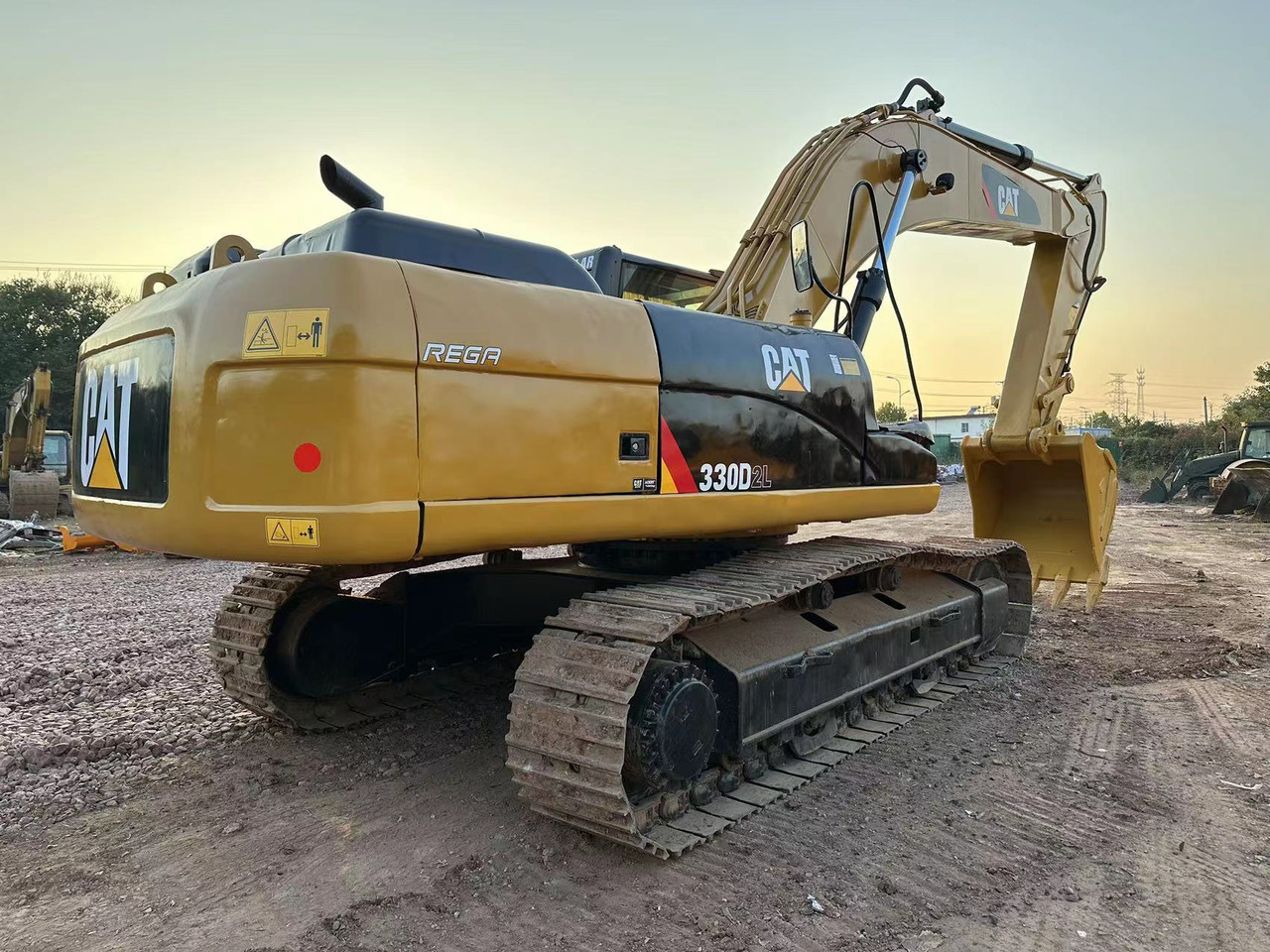 CATERPILLAR 330D - 크롤러 굴삭기 : 사진 5 CATERPILLAR 330D - 크롤러 굴삭기 : 사진 5