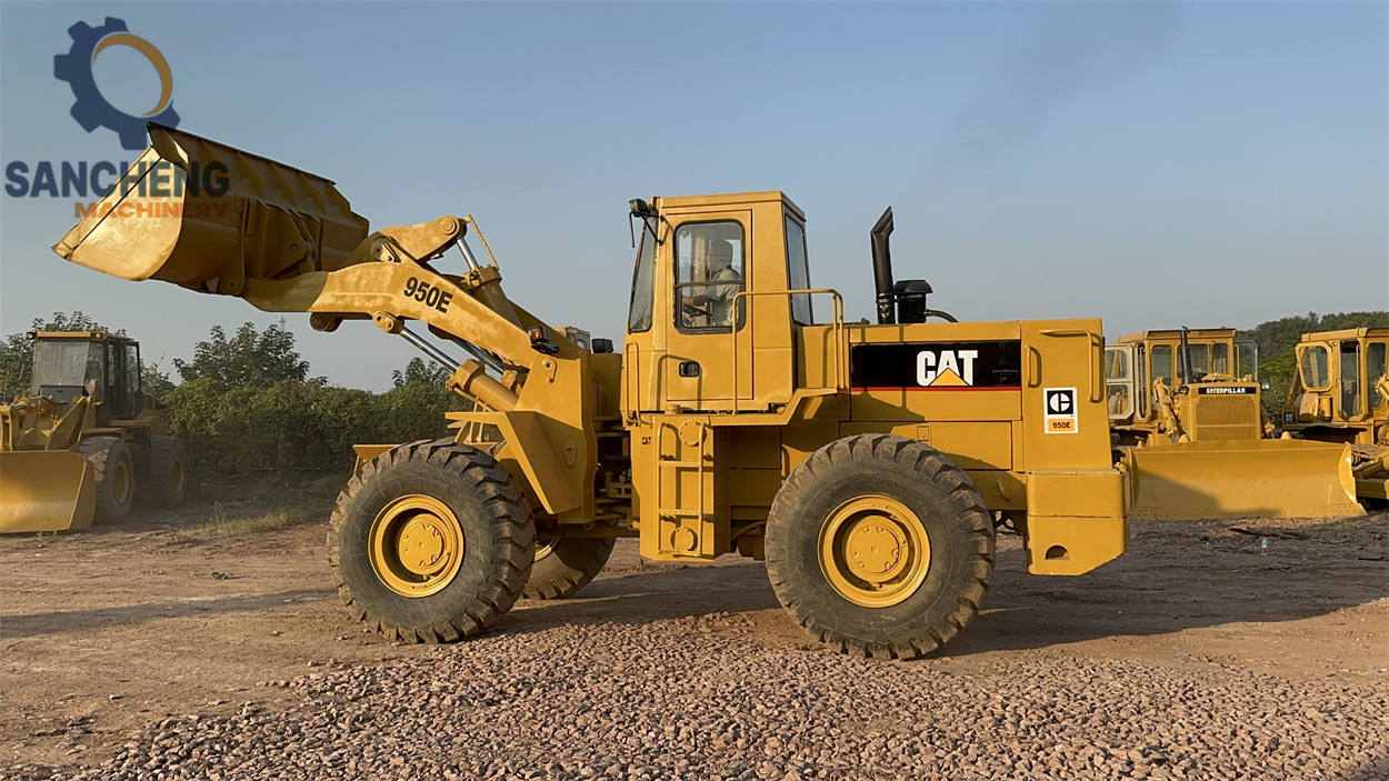 CATERPILLAR 950E - 휠 로더 : 사진 4 CATERPILLAR 950E - 휠 로더 : 사진 4