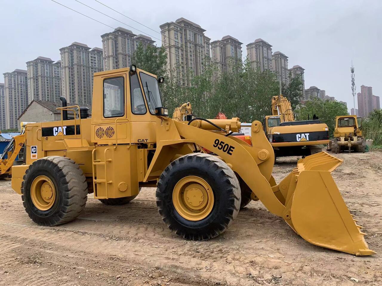 CATERPILLAR 950E - 휠 로더 : 사진 1 CATERPILLAR 950E - 휠 로더 : 사진 1