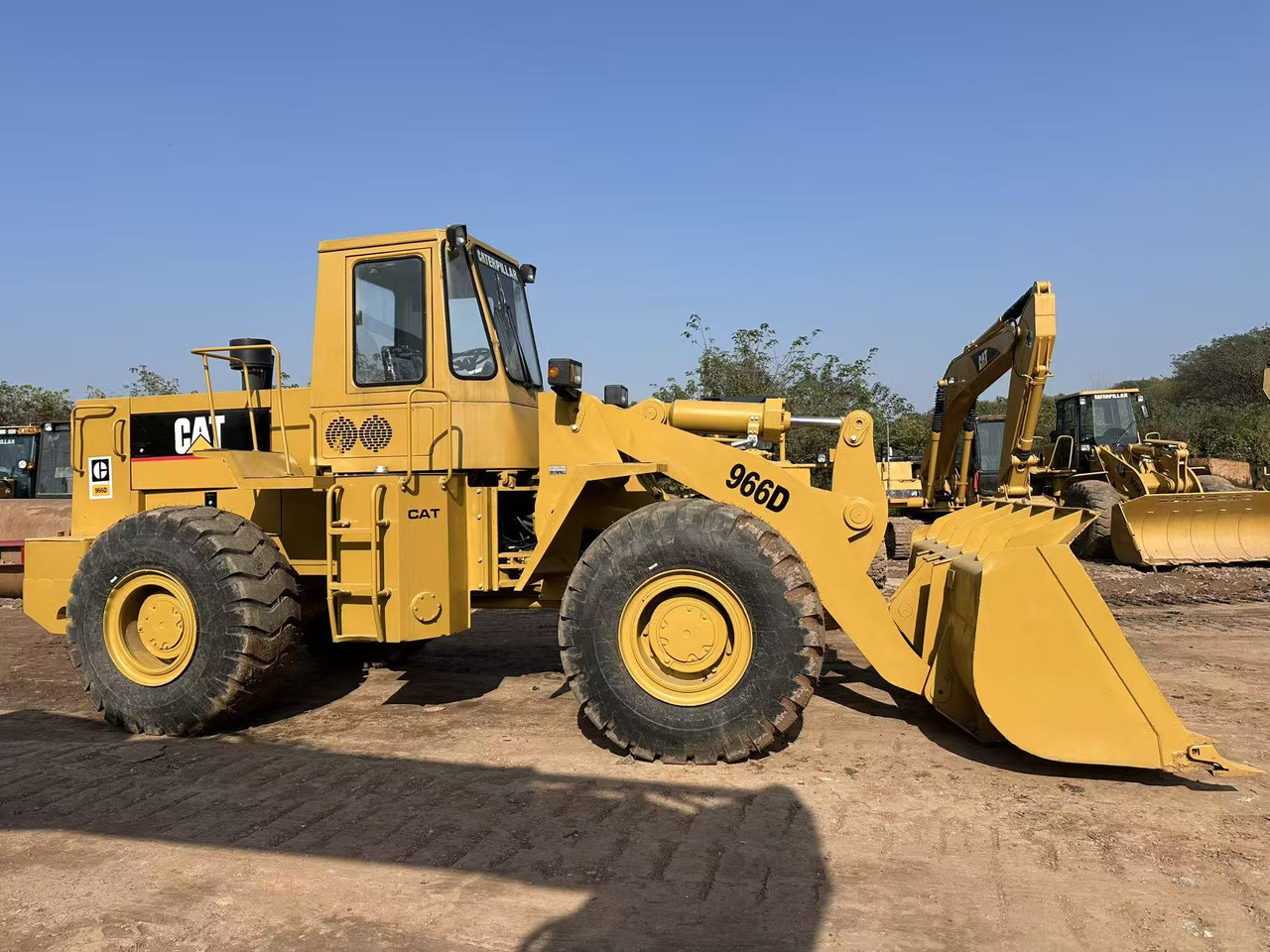 CATERPILLAR 966D - 휠 로더 : 사진 2 CATERPILLAR 966D - 휠 로더 : 사진 2