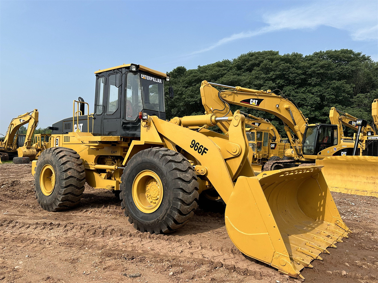 CATERPILLAR 966F - 휠 로더 : 사진 1 CATERPILLAR 966F - 휠 로더 : 사진 1