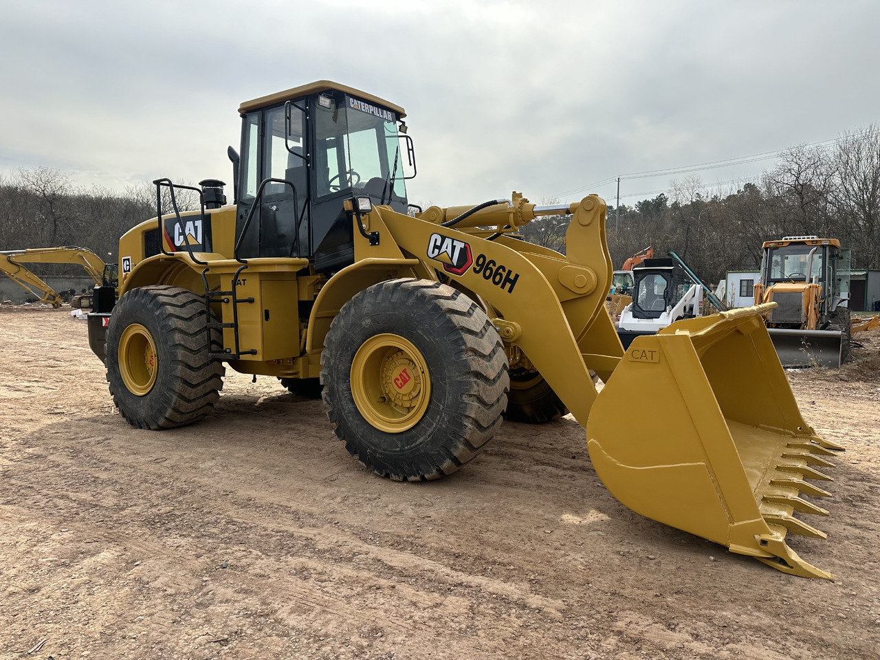 CATERPILLAR 966H - 휠 로더 : 사진 1 CATERPILLAR 966H - 휠 로더 : 사진 1