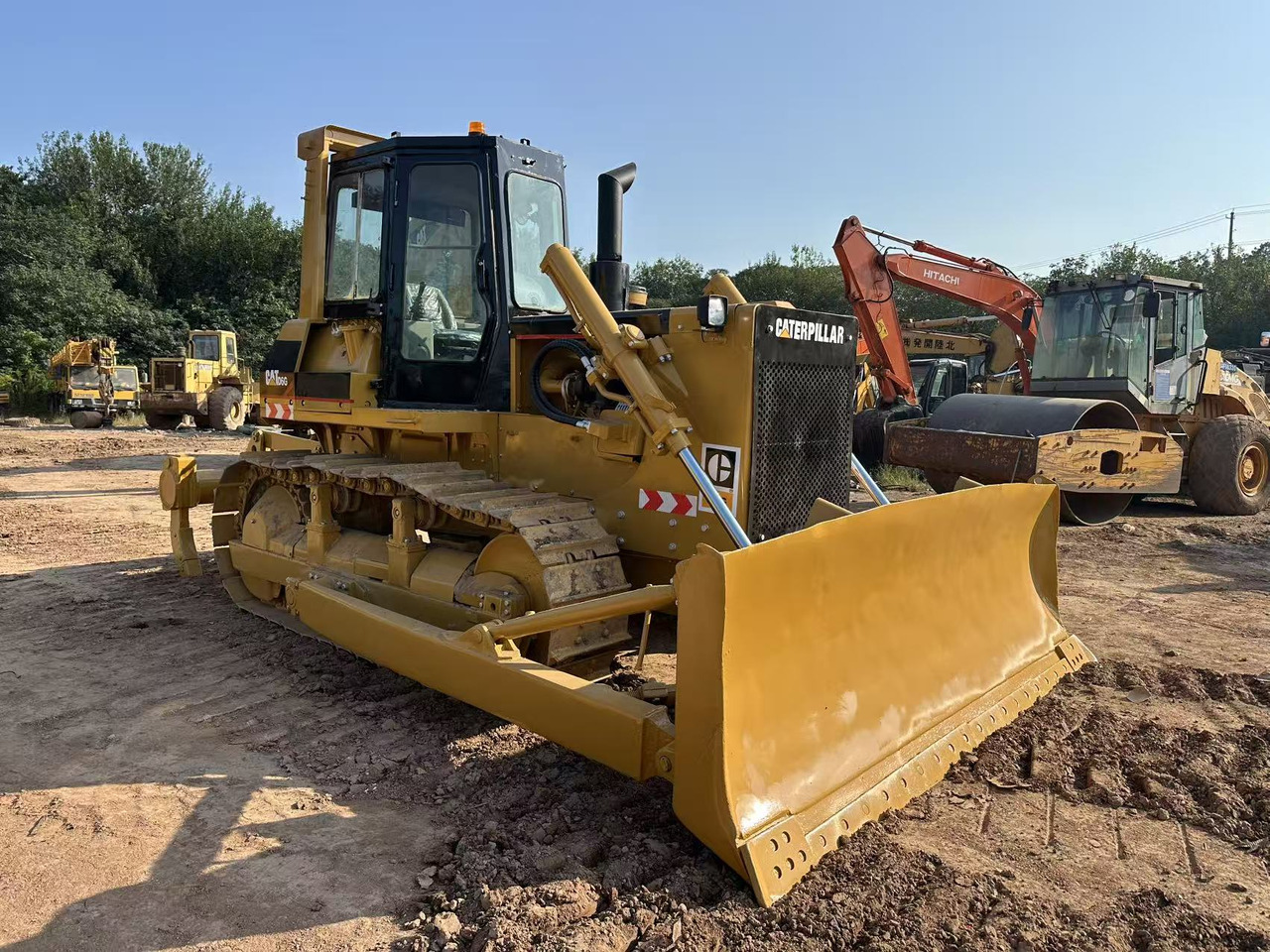 CATERPILLAR D6G - 불도저 : 사진 2 CATERPILLAR D6G - 불도저 : 사진 2