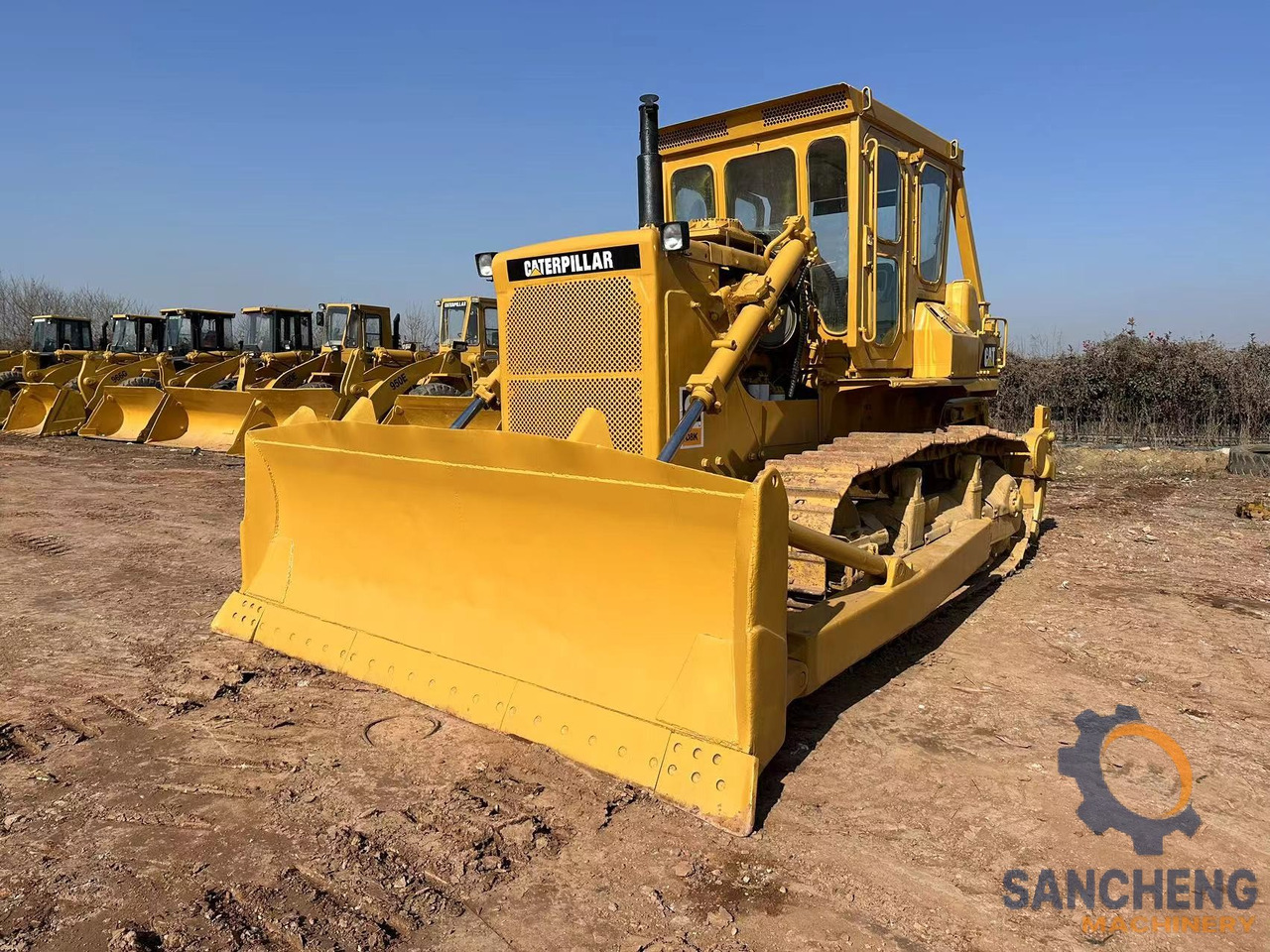 CATERPILLAR D8K - 불도저 : 사진 4 CATERPILLAR D8K - 불도저 : 사진 4