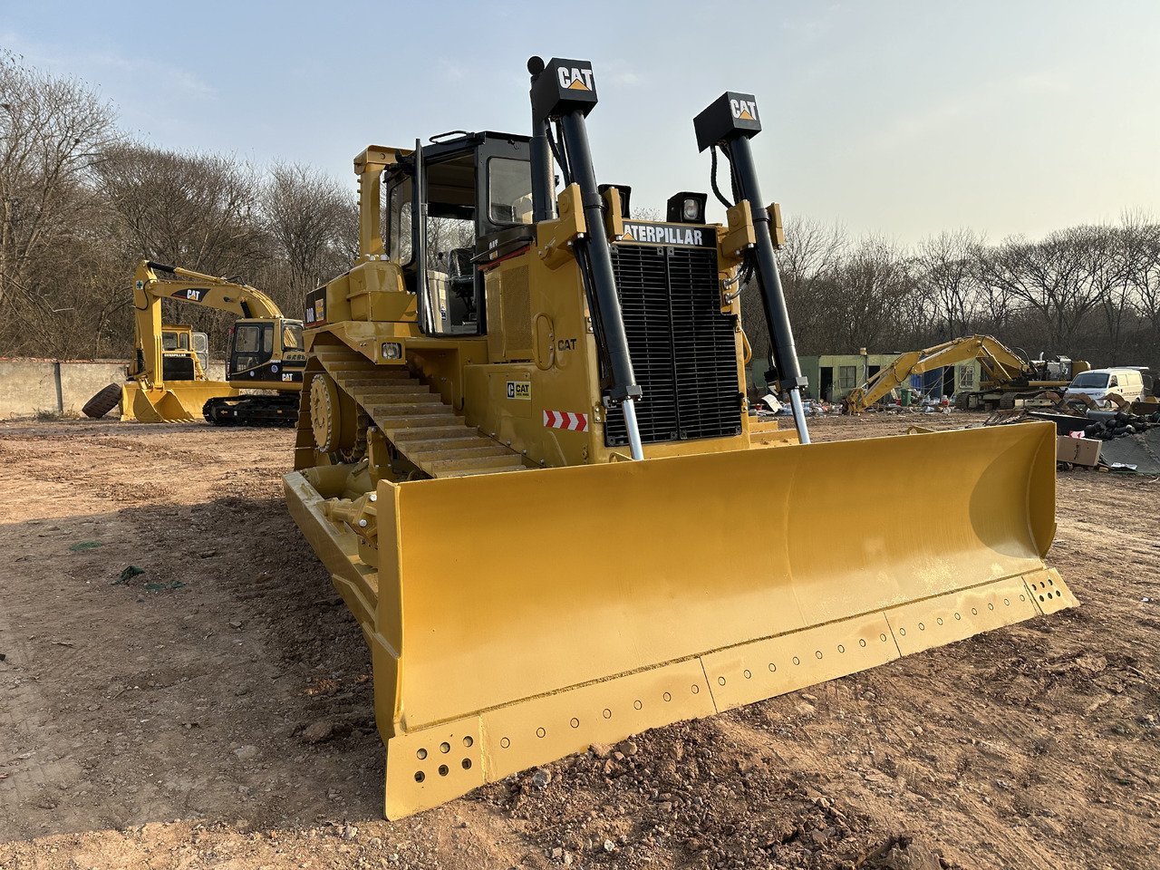 CATERPILLAR D8R - 불도저 : 사진 4 CATERPILLAR D8R - 불도저 : 사진 4
