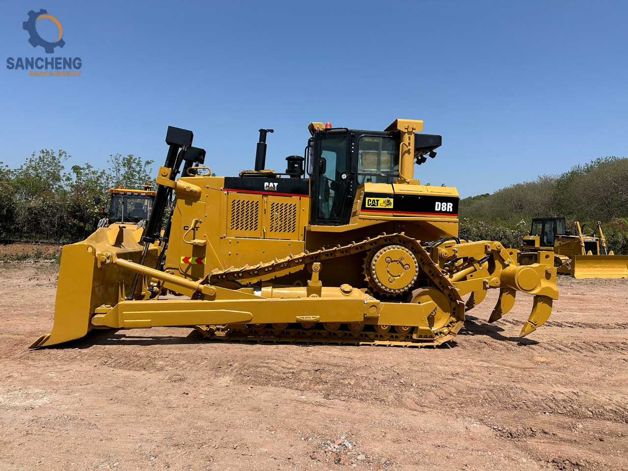 CATERPILLAR D8R - 불도저 : 사진 4 CATERPILLAR D8R - 불도저 : 사진 4