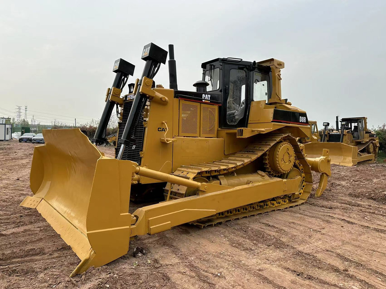 CATERPILLAR D8R - 불도저 : 사진 1 CATERPILLAR D8R - 불도저 : 사진 1