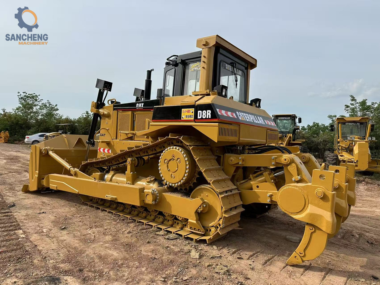 CATERPILLAR D8R - 불도저 : 사진 1 CATERPILLAR D8R - 불도저 : 사진 1