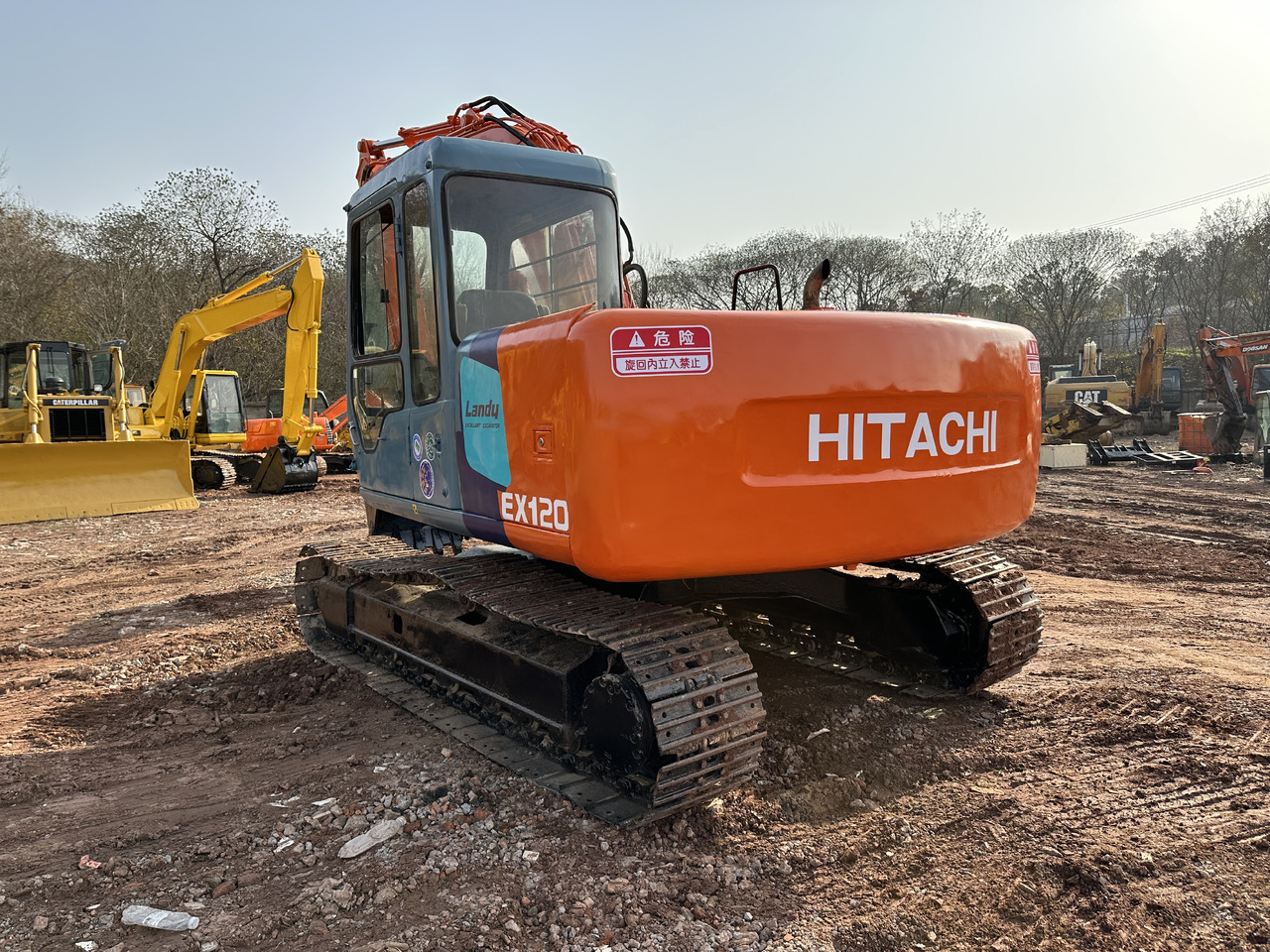 HITACHI EX120-3 - 크롤러 굴삭기 : 사진 5 HITACHI EX120-3 - 크롤러 굴삭기 : 사진 5