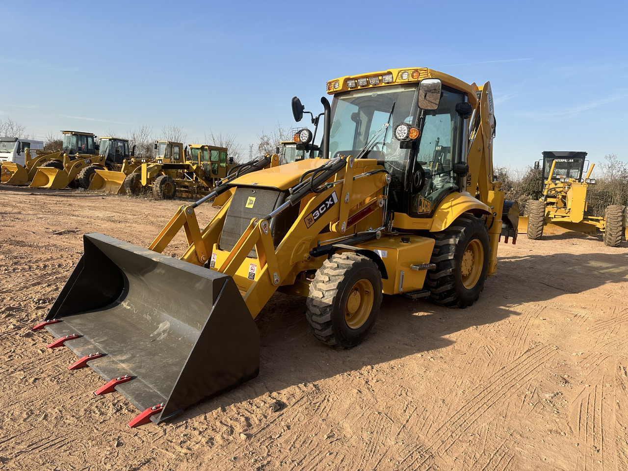 JCB 3CX - 백호 로더 : 사진 1 JCB 3CX - 백호 로더 : 사진 1