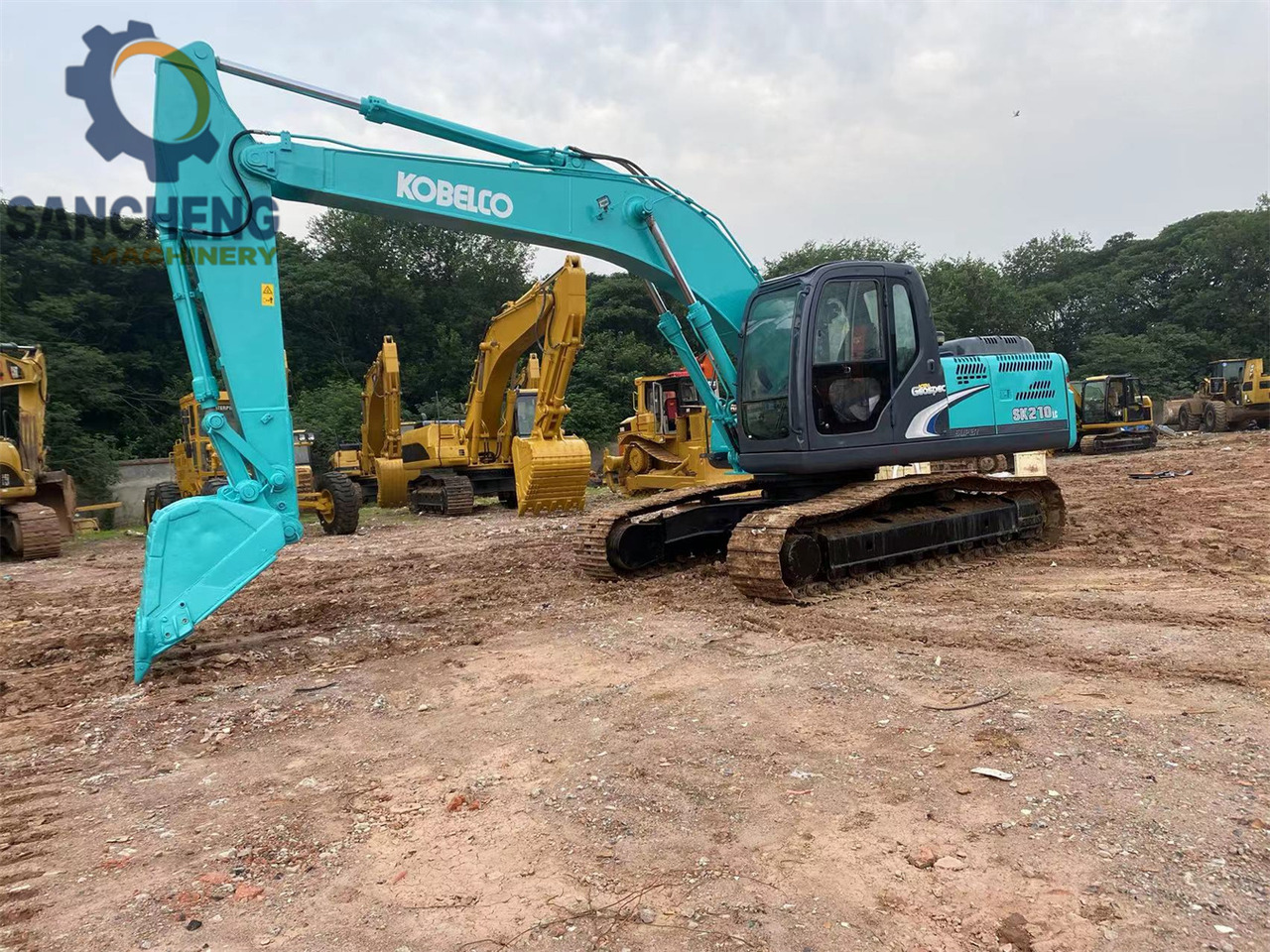 KOBELCO SK210LC-8 - 크롤러 굴삭기 : 사진 5 KOBELCO SK210LC-8 - 크롤러 굴삭기 : 사진 5