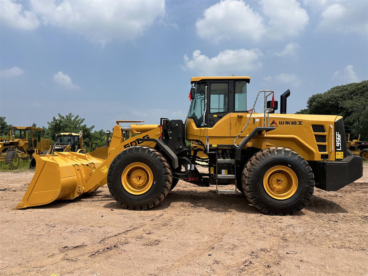 SDLG L956F wheel loader - 휠 로더 : 사진 1 SDLG L956F wheel loader - 휠 로더 : 사진 1