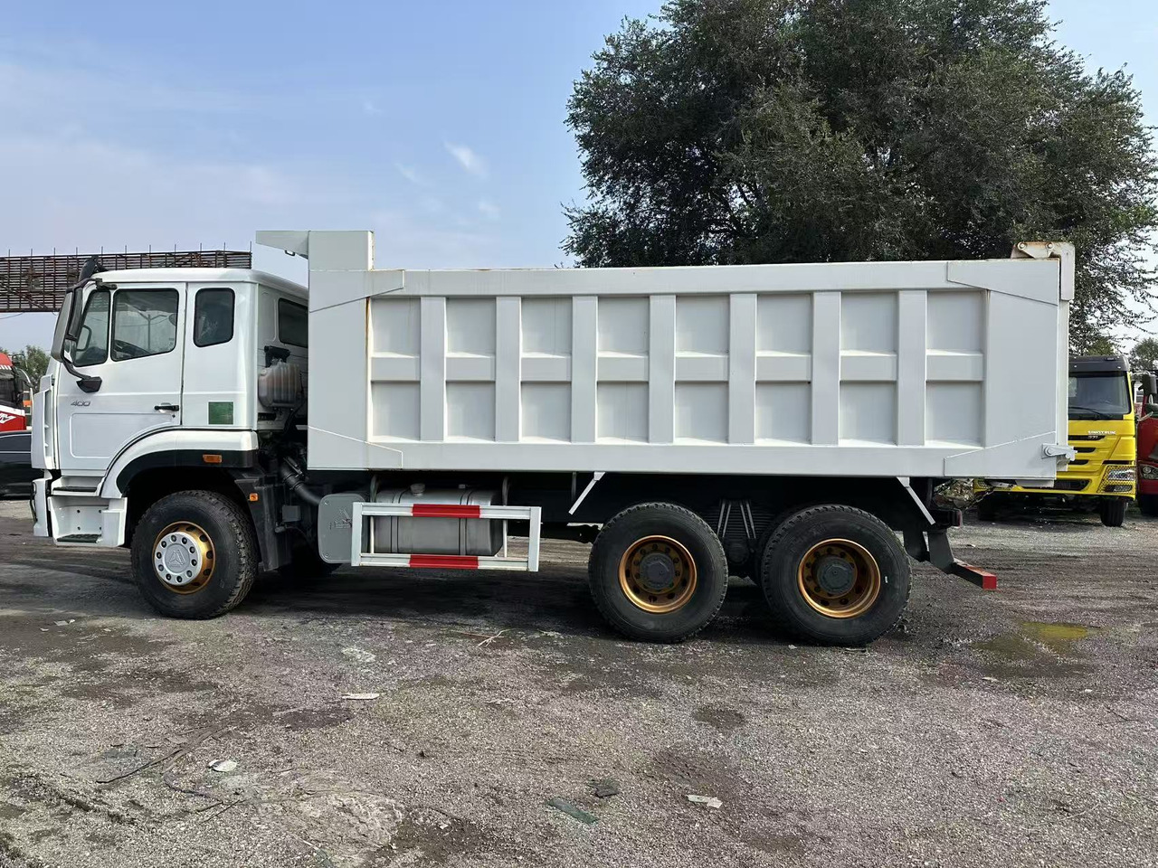 SINOTRUK HOHAN 400hp 6x4 tipper truck - 덤프트럭 : 사진 3 SINOTRUK HOHAN 400hp 6x4 tipper truck - 덤프트럭 : 사진 3