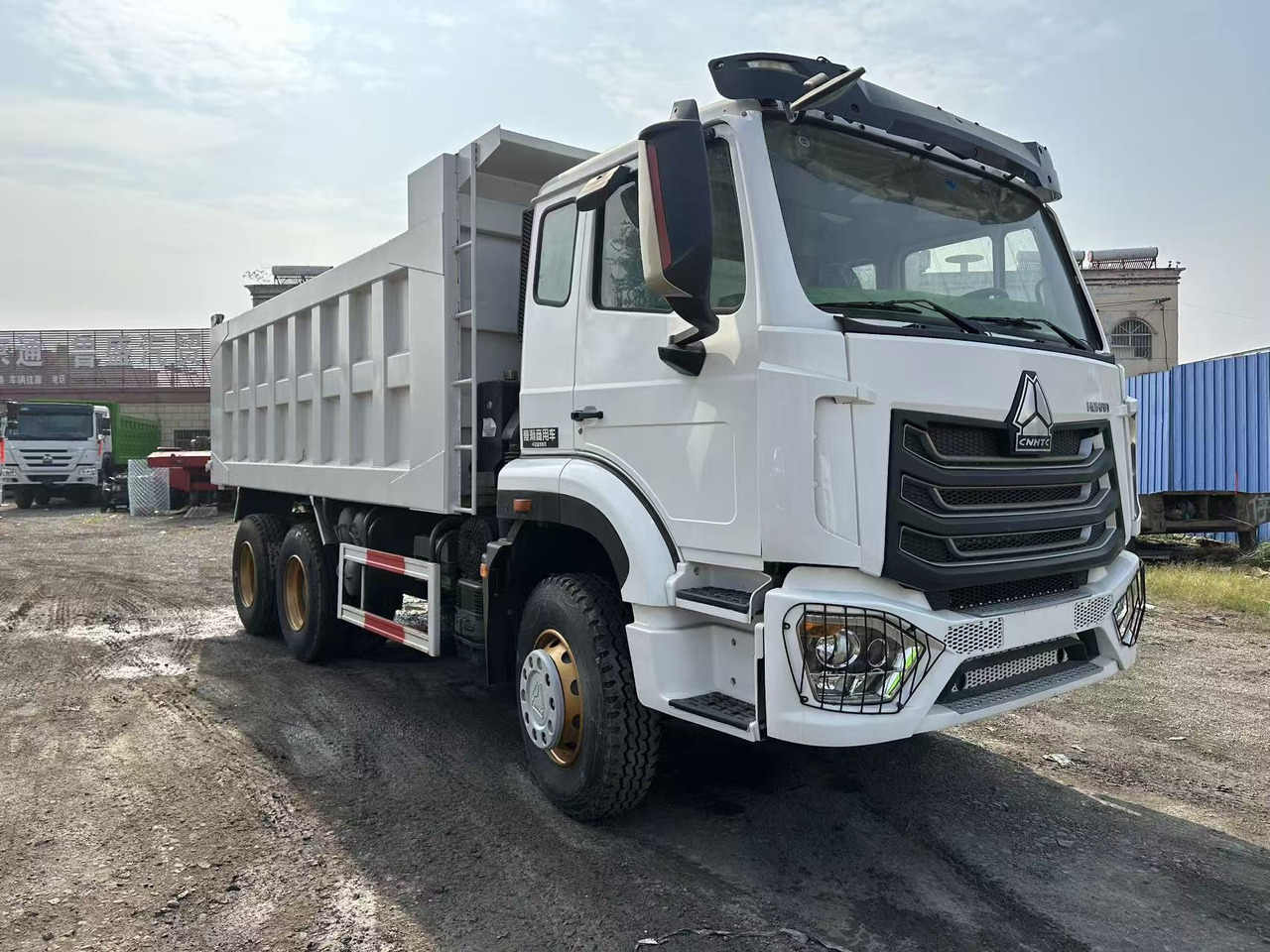 SINOTRUK HOHAN 400hp 6x4 tipper truck - 덤프트럭 : 사진 2 SINOTRUK HOHAN 400hp 6x4 tipper truck - 덤프트럭 : 사진 2
