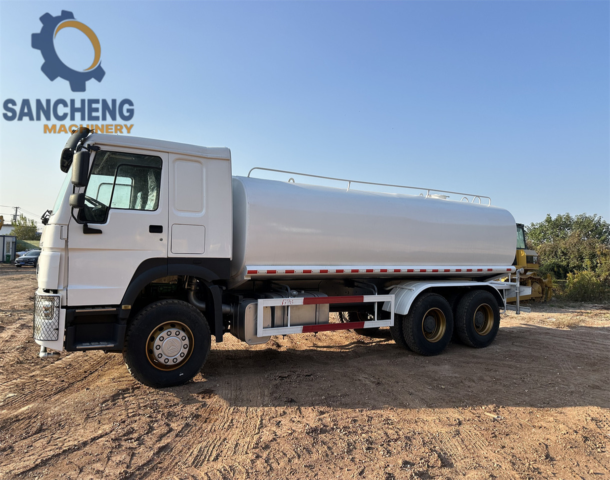 SINOTRUK HOWO 371 6x4 Water Tanker Truck - 유조트럭 : 사진 4 SINOTRUK HOWO 371 6x4 Water Tanker Truck - 유조트럭 : 사진 4