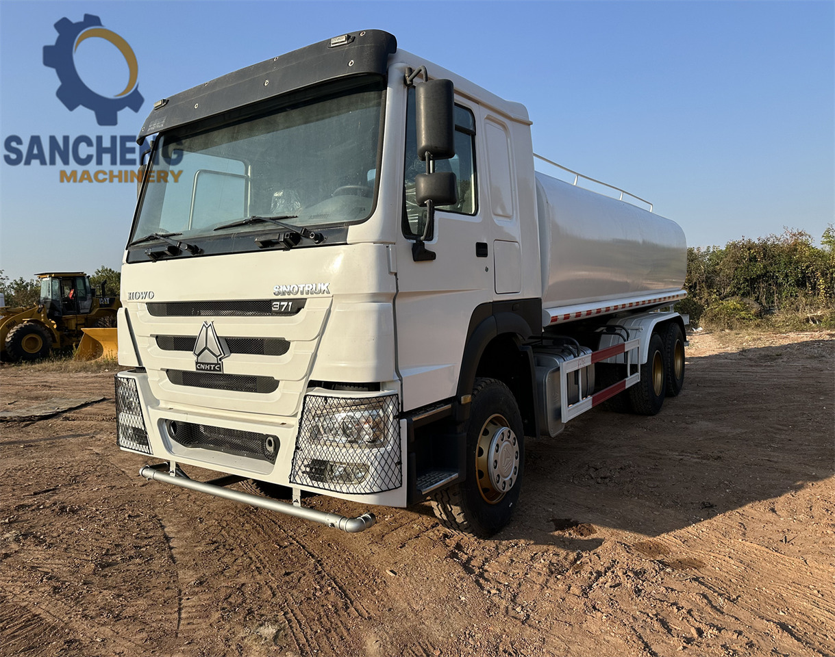 SINOTRUK HOWO 371 6x4 Water Tanker Truck - 유조트럭 : 사진 1 SINOTRUK HOWO 371 6x4 Water Tanker Truck - 유조트럭 : 사진 1