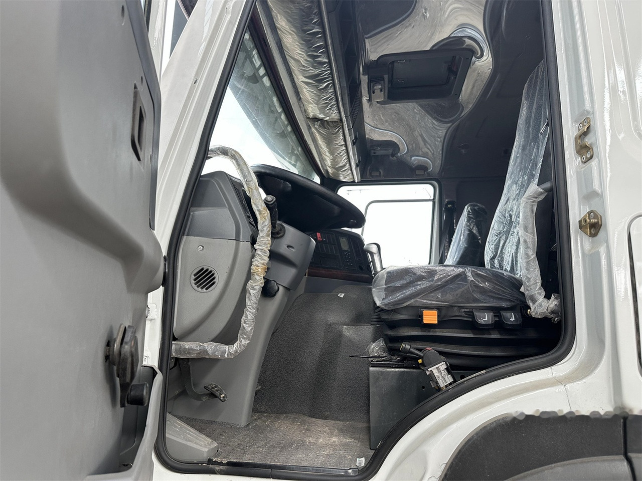 SINOTRUK HOWO 371 Dump Truck - 덤프트럭 : 사진 5 SINOTRUK HOWO 371 Dump Truck - 덤프트럭 : 사진 5