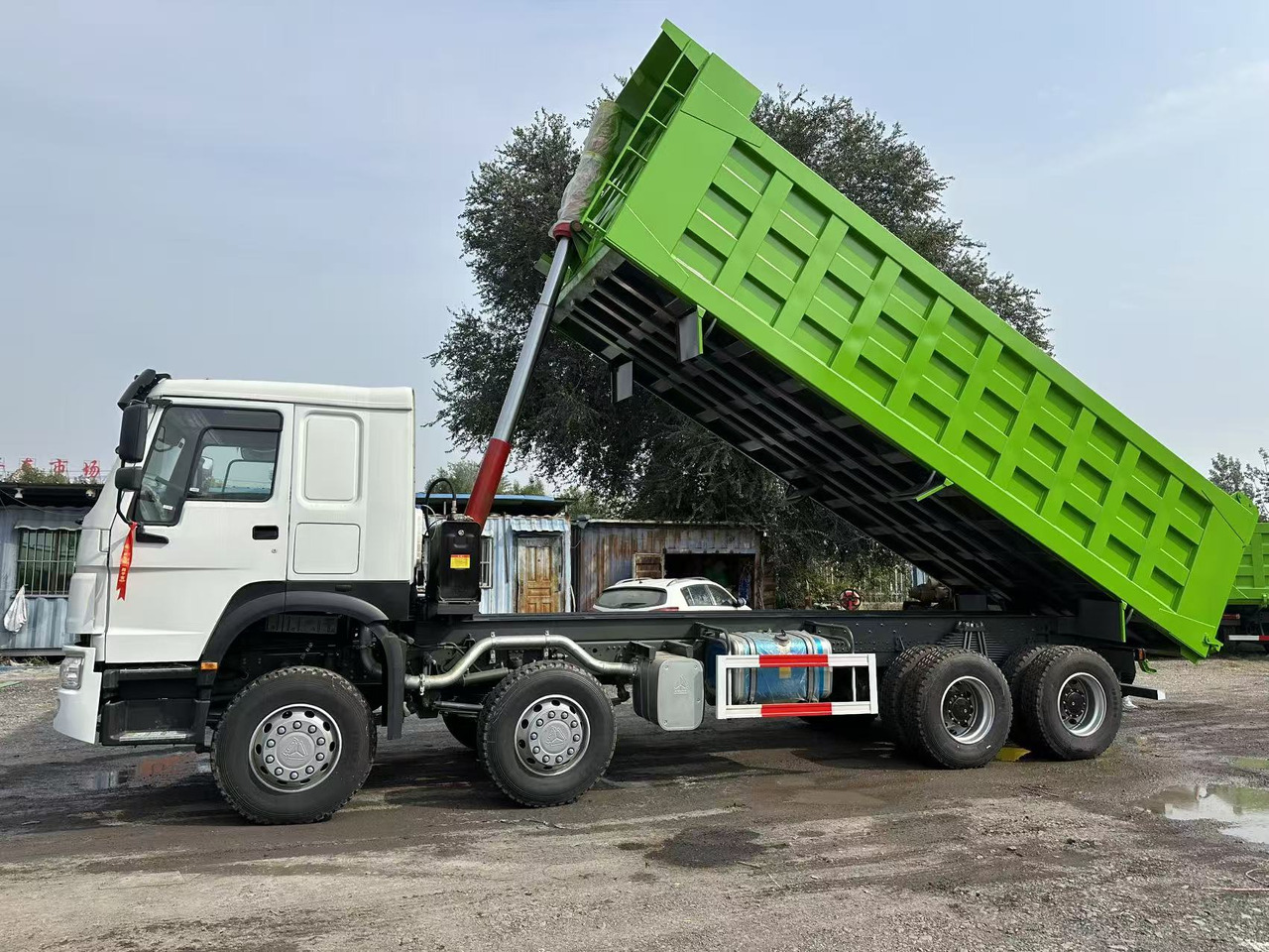 SINOTRUK HOWO 420HP 8X4 Tipper Truck - 덤프트럭 : 사진 1 SINOTRUK HOWO 420HP 8X4 Tipper Truck - 덤프트럭 : 사진 1
