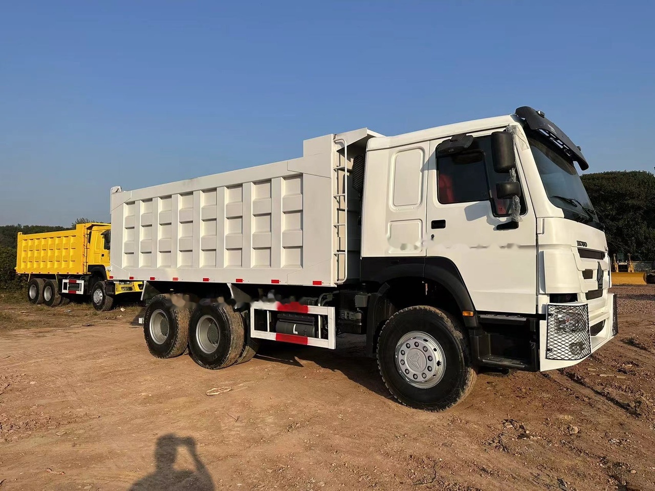 SINOTRUK HOWO HOWO 371 6x4 - 덤프트럭 : 사진 5 SINOTRUK HOWO HOWO 371 6x4 - 덤프트럭 : 사진 5