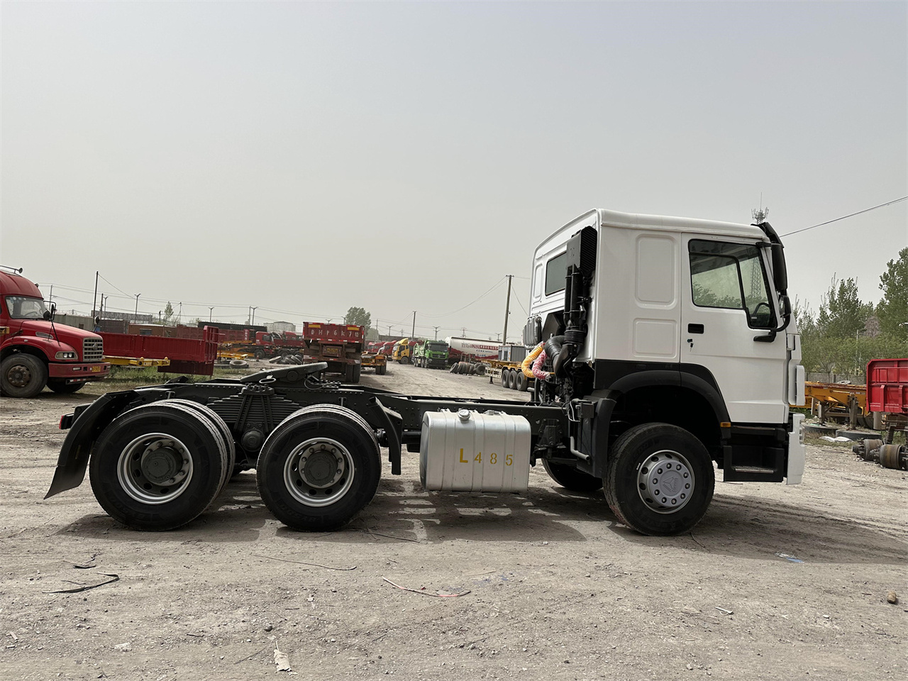 SINOTRUK Howo 371 Truck Head - 트랙터 유닛 : 사진 3 SINOTRUK Howo 371 Truck Head - 트랙터 유닛 : 사진 3