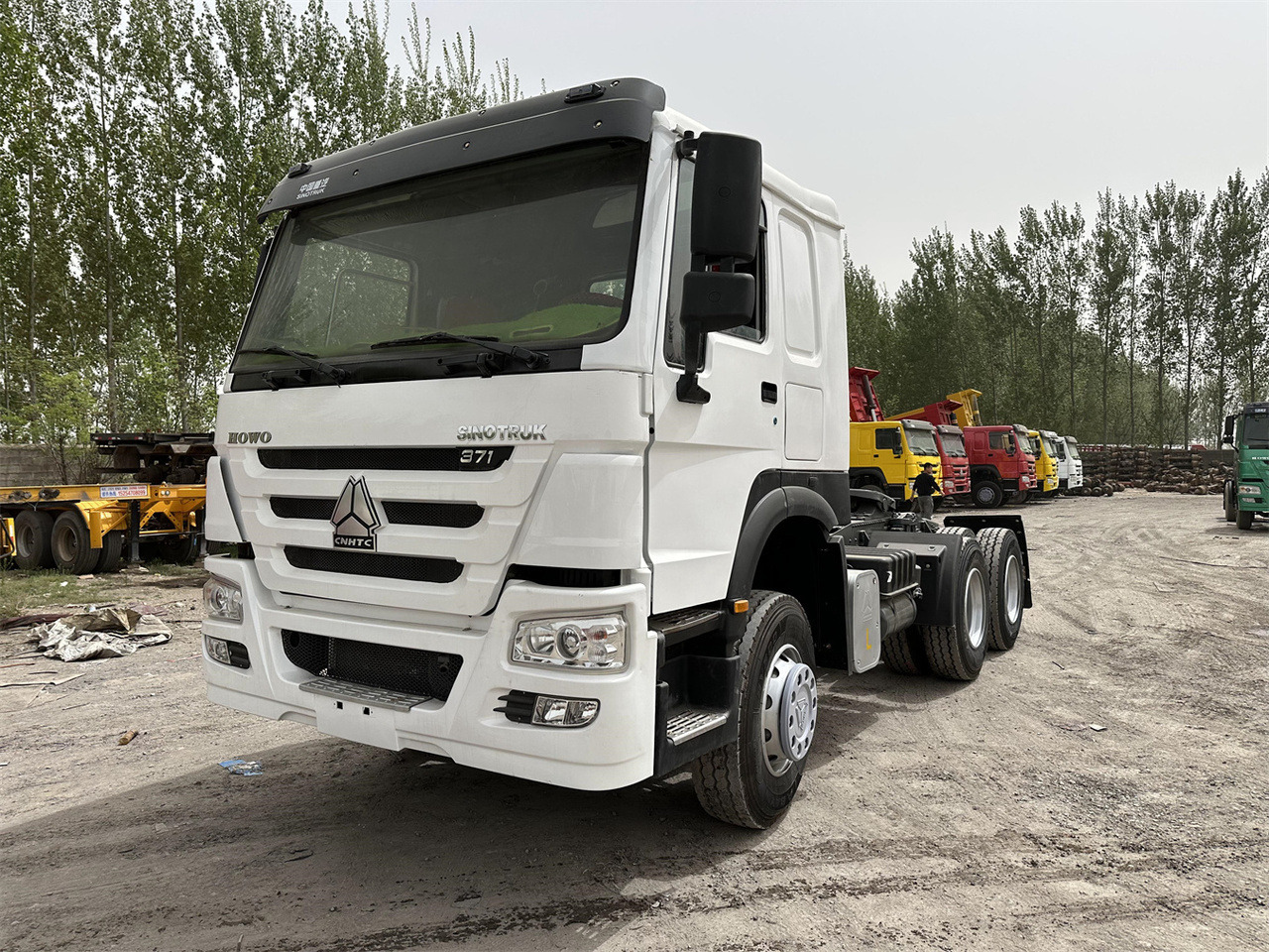 SINOTRUK Howo 371hp Truck Head - 트랙터 유닛 : 사진 2 SINOTRUK Howo 371hp Truck Head - 트랙터 유닛 : 사진 2