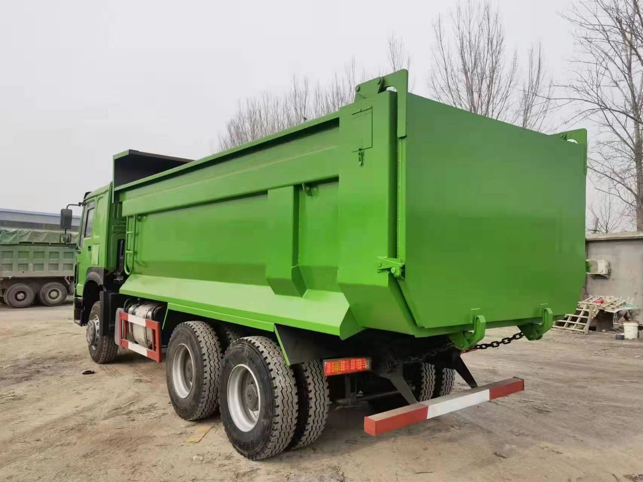SINOTRUK Howo 6x4 Dump truck 371hp - 덤프트럭 : 사진 4 SINOTRUK Howo 6x4 Dump truck 371hp - 덤프트럭 : 사진 4