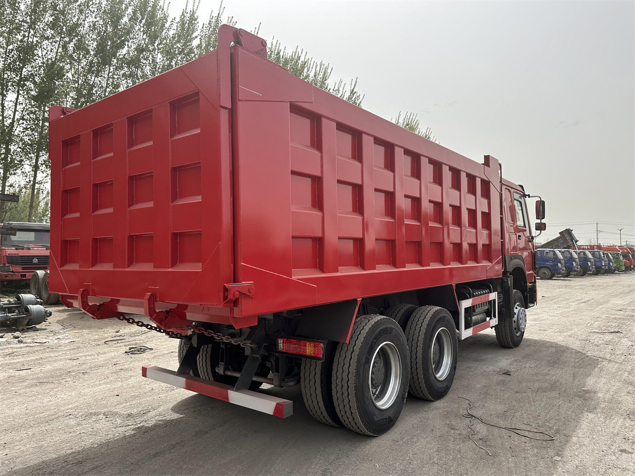 덤프트럭 운반 물 사일로 SINOTRUK Howo Dump truck 371 : 사진 6