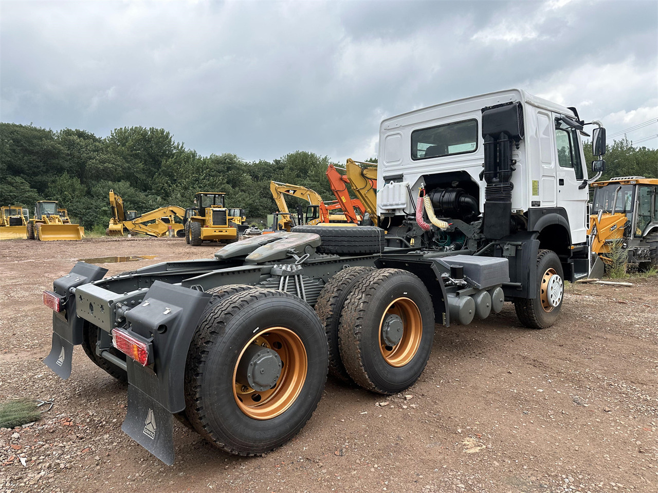 SINOTRUK Howo tractor unit 420hp - 트랙터 유닛 : 사진 4 SINOTRUK Howo tractor unit 420hp - 트랙터 유닛 : 사진 4