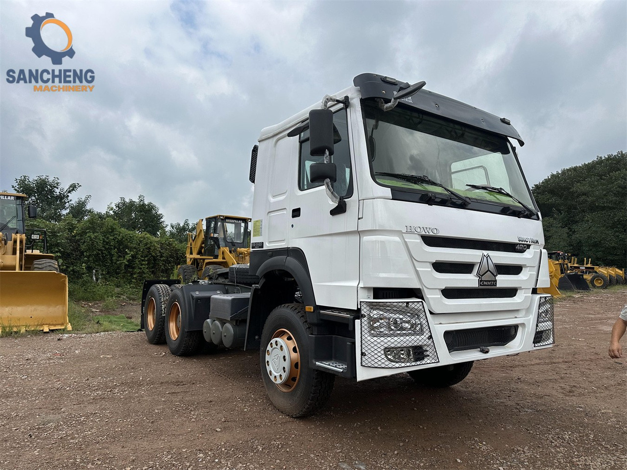 SINOTRUK Howo tractor unit 420hp - 트랙터 유닛 : 사진 3 SINOTRUK Howo tractor unit 420hp - 트랙터 유닛 : 사진 3