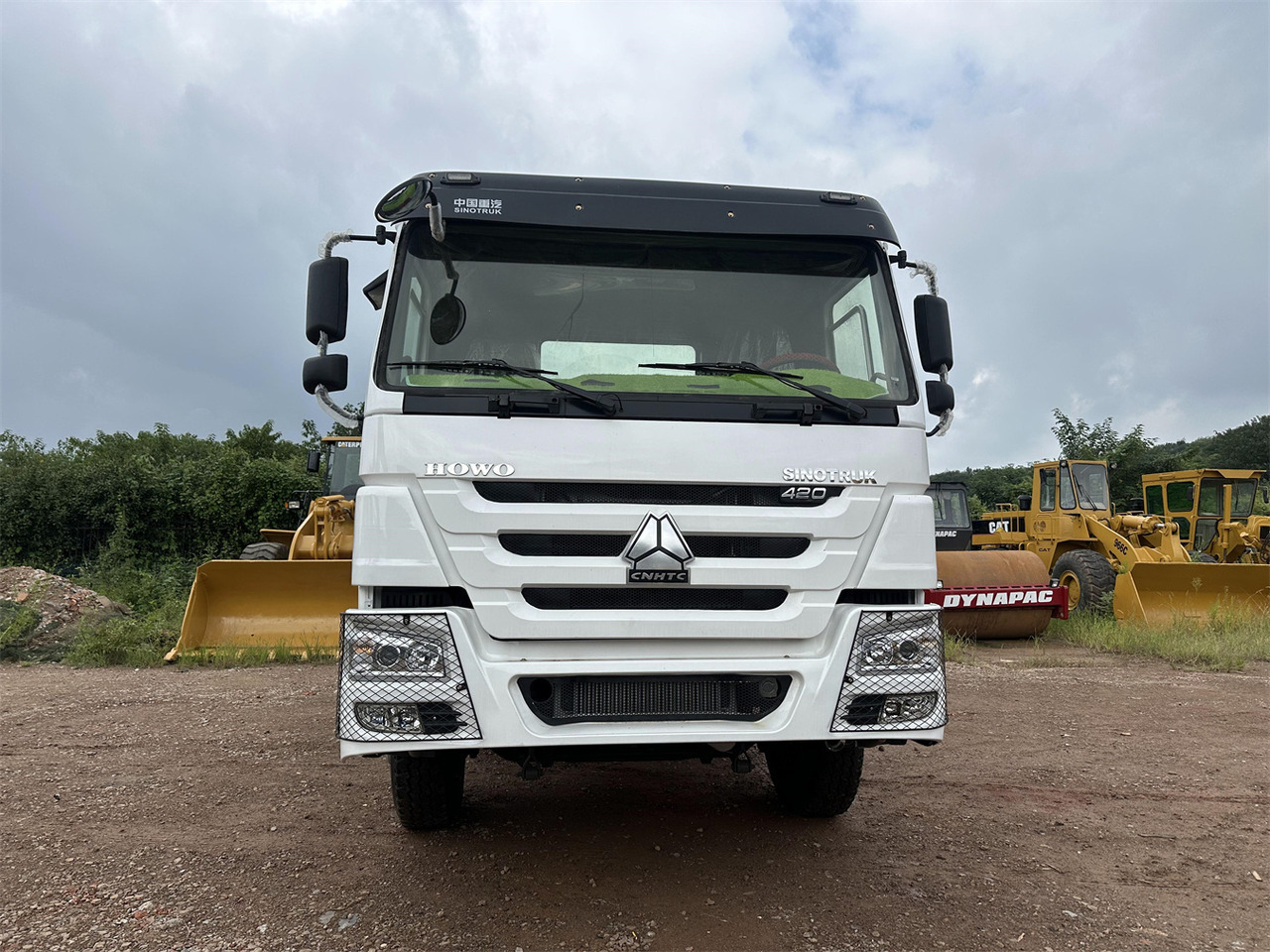 SINOTRUK Howo tractor unit 420hp - 트랙터 유닛 : 사진 2 SINOTRUK Howo tractor unit 420hp - 트랙터 유닛 : 사진 2