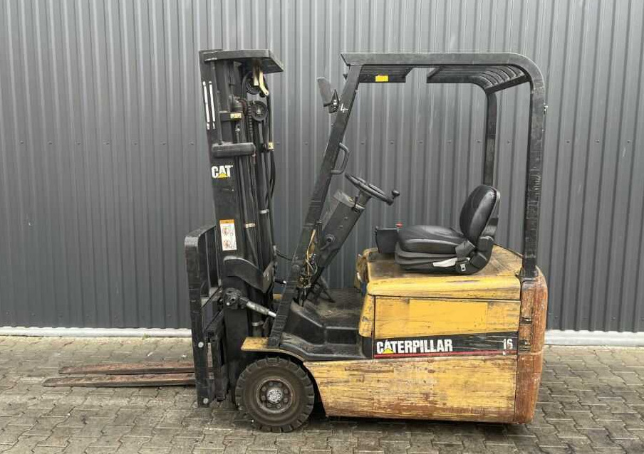 CAT Lift Trucks EP16KT - 전기 지게차 : 사진 2 CAT Lift Trucks EP16KT - 전기 지게차 : 사진 2