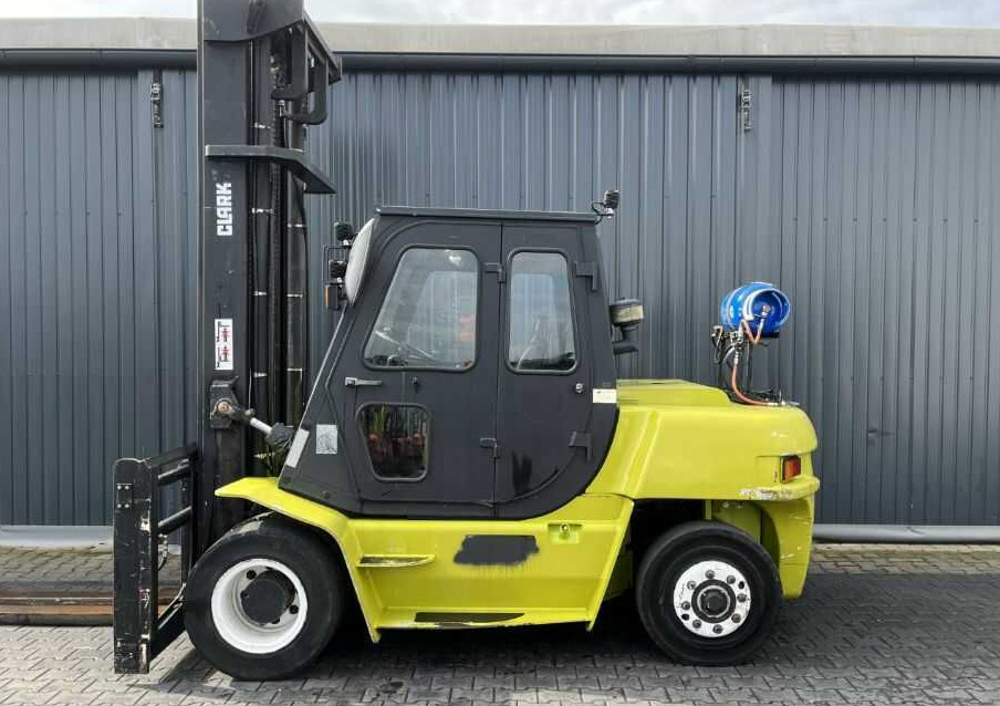 Clark SF70L - LPG 지게차 : 사진 2 Clark SF70L - LPG 지게차 : 사진 2