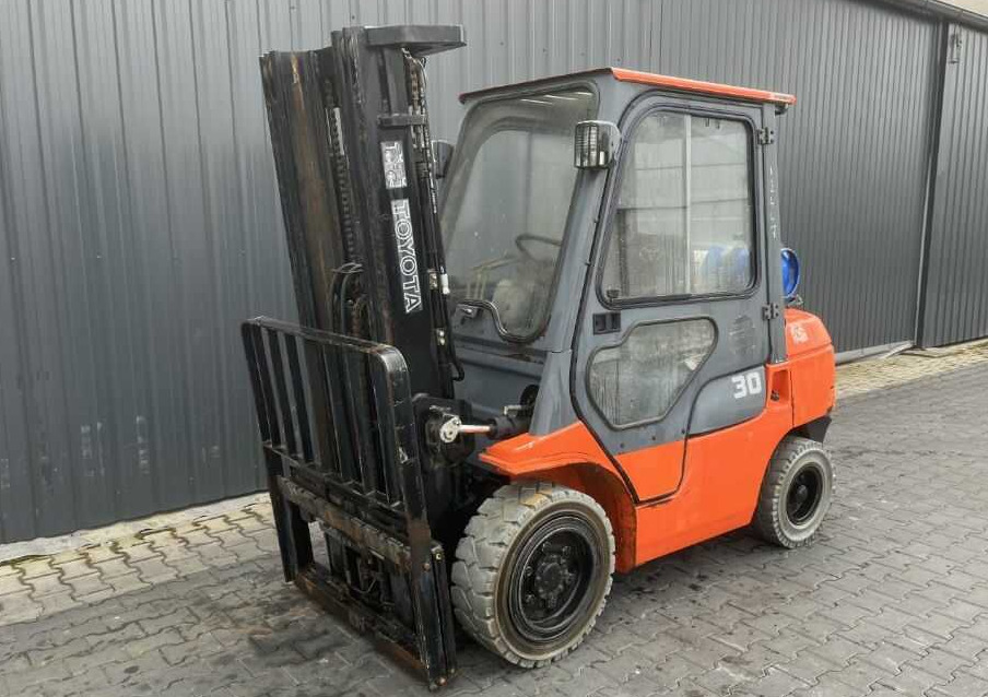 Jungheinrich 7FGF30 - LPG 지게차 : 사진 1 Jungheinrich 7FGF30 - LPG 지게차 : 사진 1