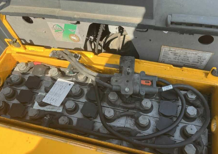 Jungheinrich ERE120 - 팔레트 트럭 : 사진 5 Jungheinrich ERE120 - 팔레트 트럭 : 사진 5