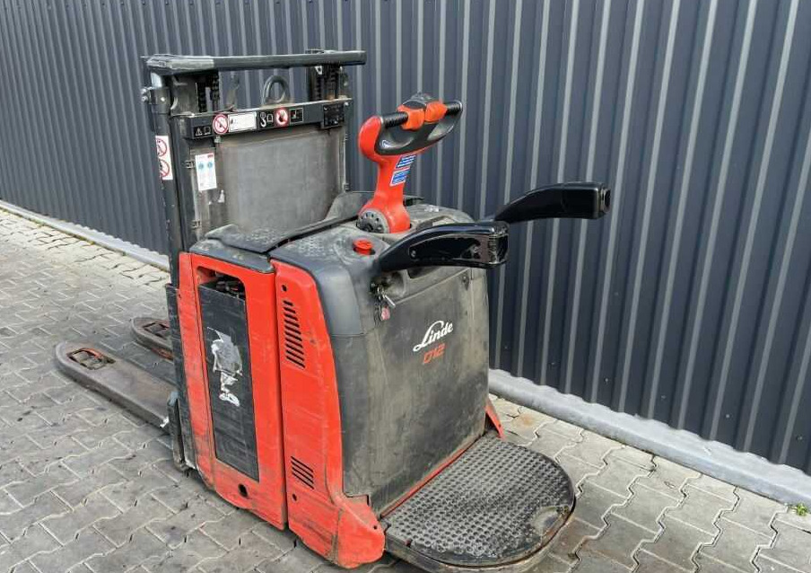 Linde D12AP - 스태커 : 사진 3 Linde D12AP - 스태커 : 사진 3