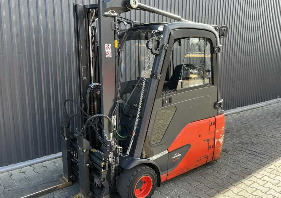 Linde E20L-02 - 전기 지게차 : 사진 1 Linde E20L-02 - 전기 지게차 : 사진 1
