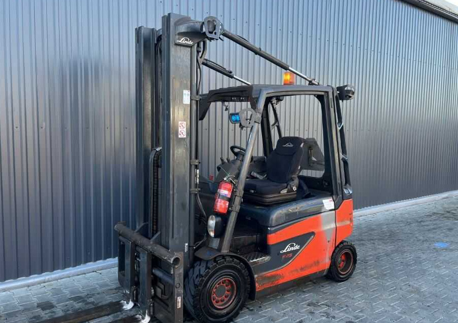 Linde E25-01 - 전기 지게차 : 사진 1 Linde E25-01 - 전기 지게차 : 사진 1