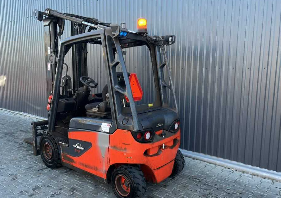 Linde E25-01 - 전기 지게차 : 사진 3 Linde E25-01 - 전기 지게차 : 사진 3