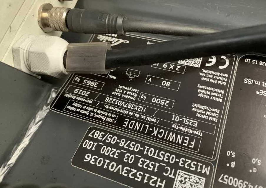 Linde E25L-02 - 전기 지게차 : 사진 4 Linde E25L-02 - 전기 지게차 : 사진 4