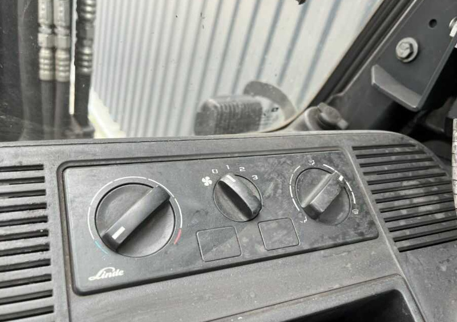 Linde E35HL-01 - 전기 지게차 : 사진 5 Linde E35HL-01 - 전기 지게차 : 사진 5