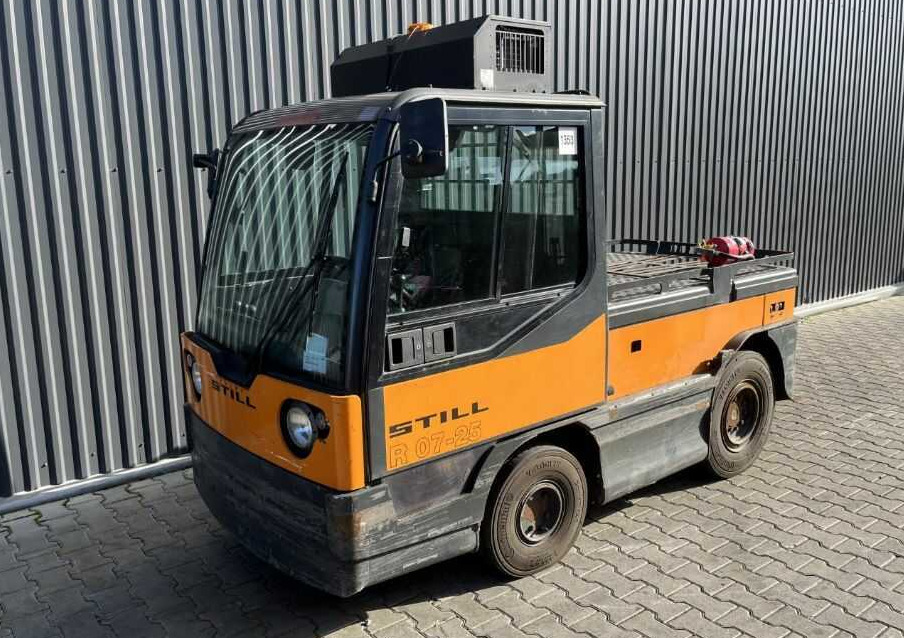 Still R07-25 - 견인 트랙터 : 사진 1 Still R07-25 - 견인 트랙터 : 사진 1