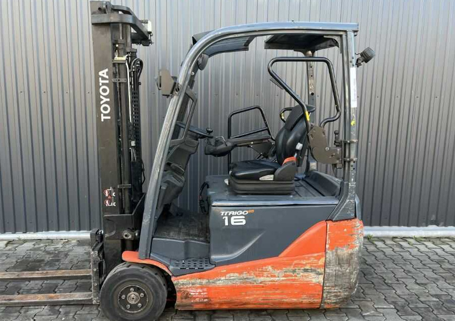 Toyota 8FBE16T - 전기 지게차 : 사진 2 Toyota 8FBE16T - 전기 지게차 : 사진 2